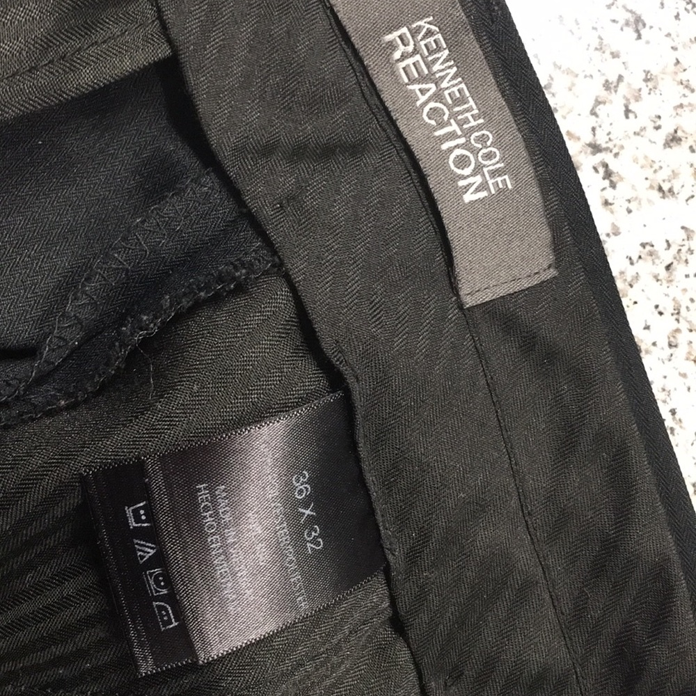 Kenneth cole flat front dress trousers. 36x32
